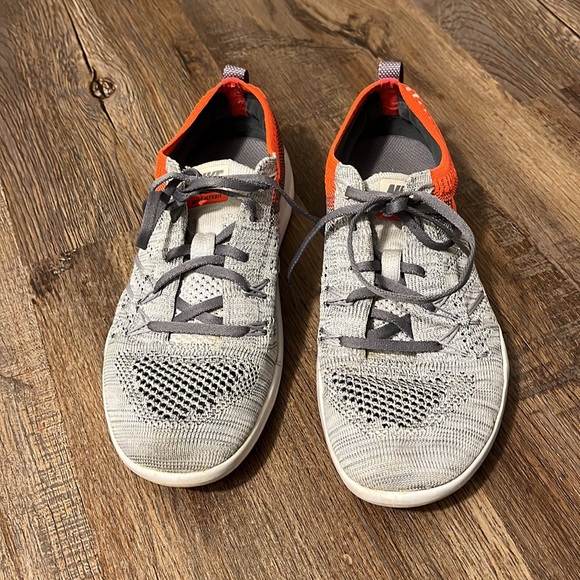 Nike women sneakers size 6 - Picture 6 of 6